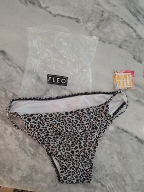 Fleo Swim Bottoms